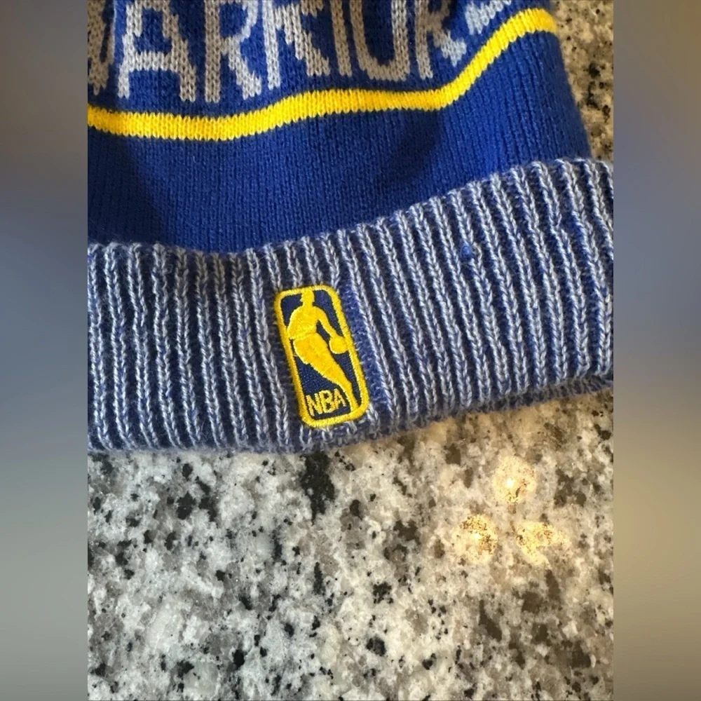 NBA Golden State Warriors Winter Warm Cap Yellow Blue Puffball Toboggan